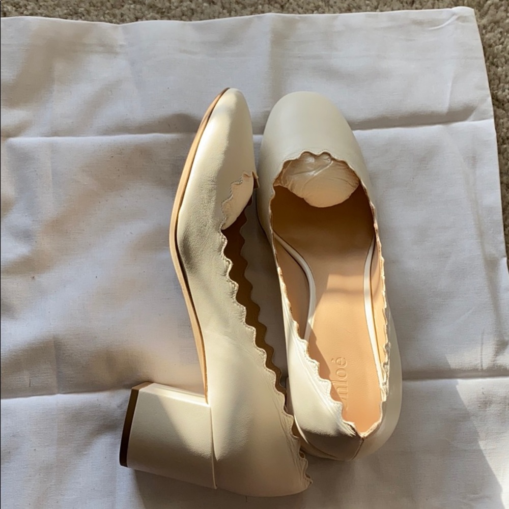 Chloe classic pumps!